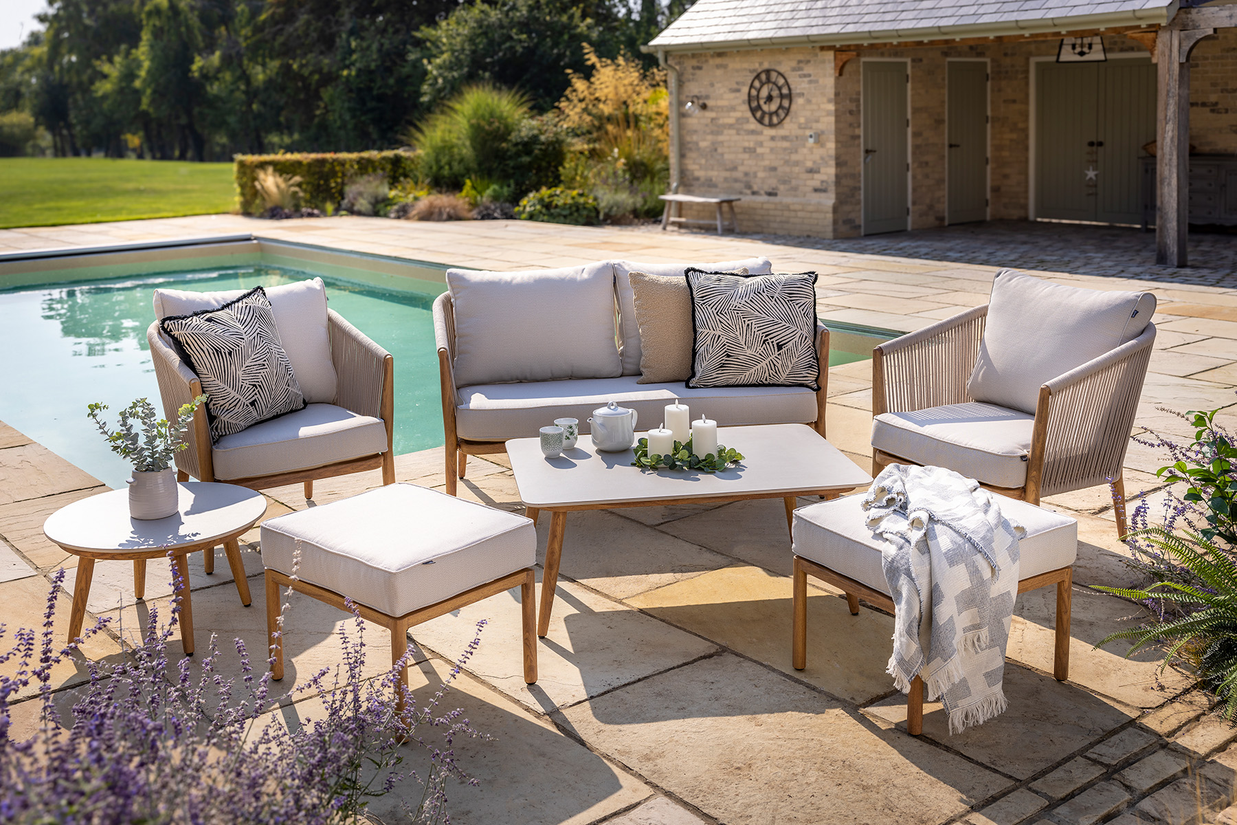 Portico 2 Seat Lounge Set 3