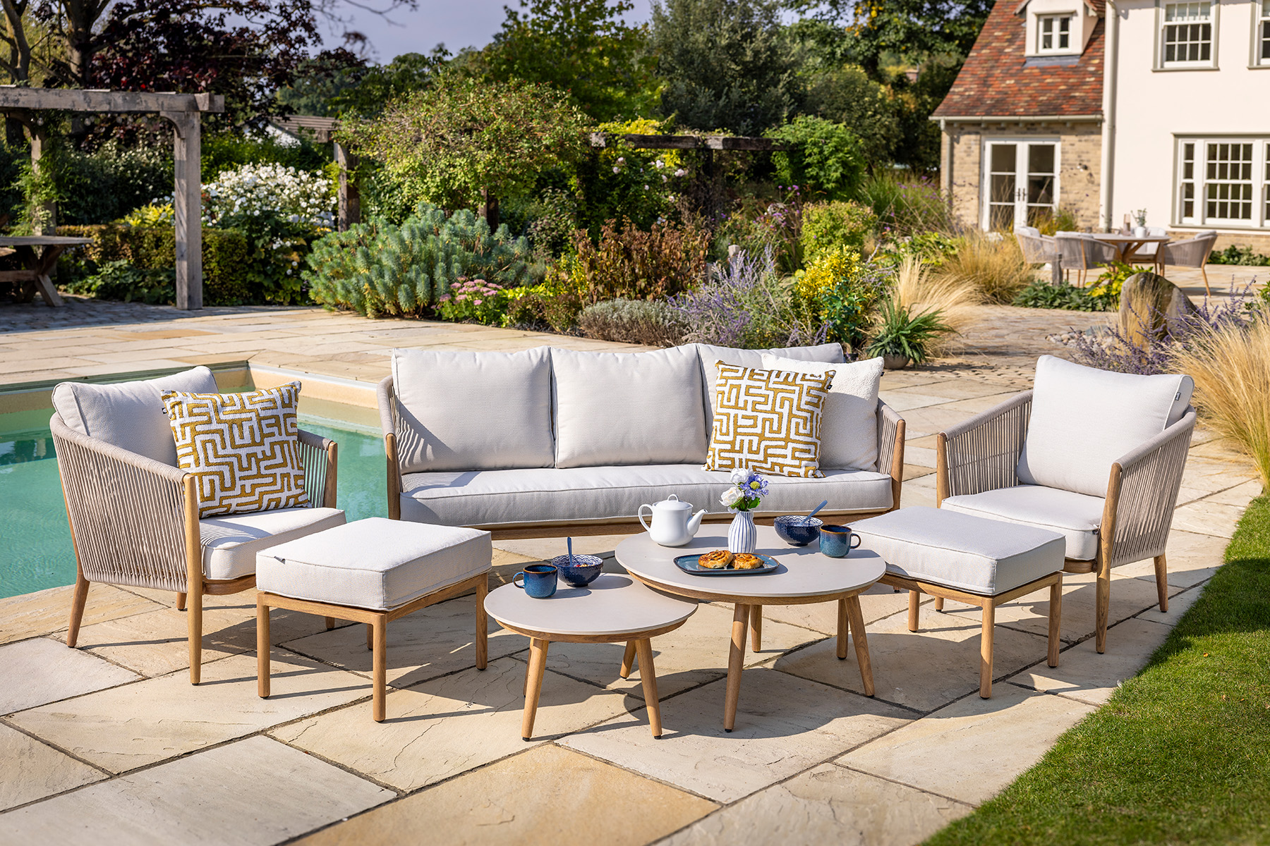 Portico 3 Seat Lounge Set_5