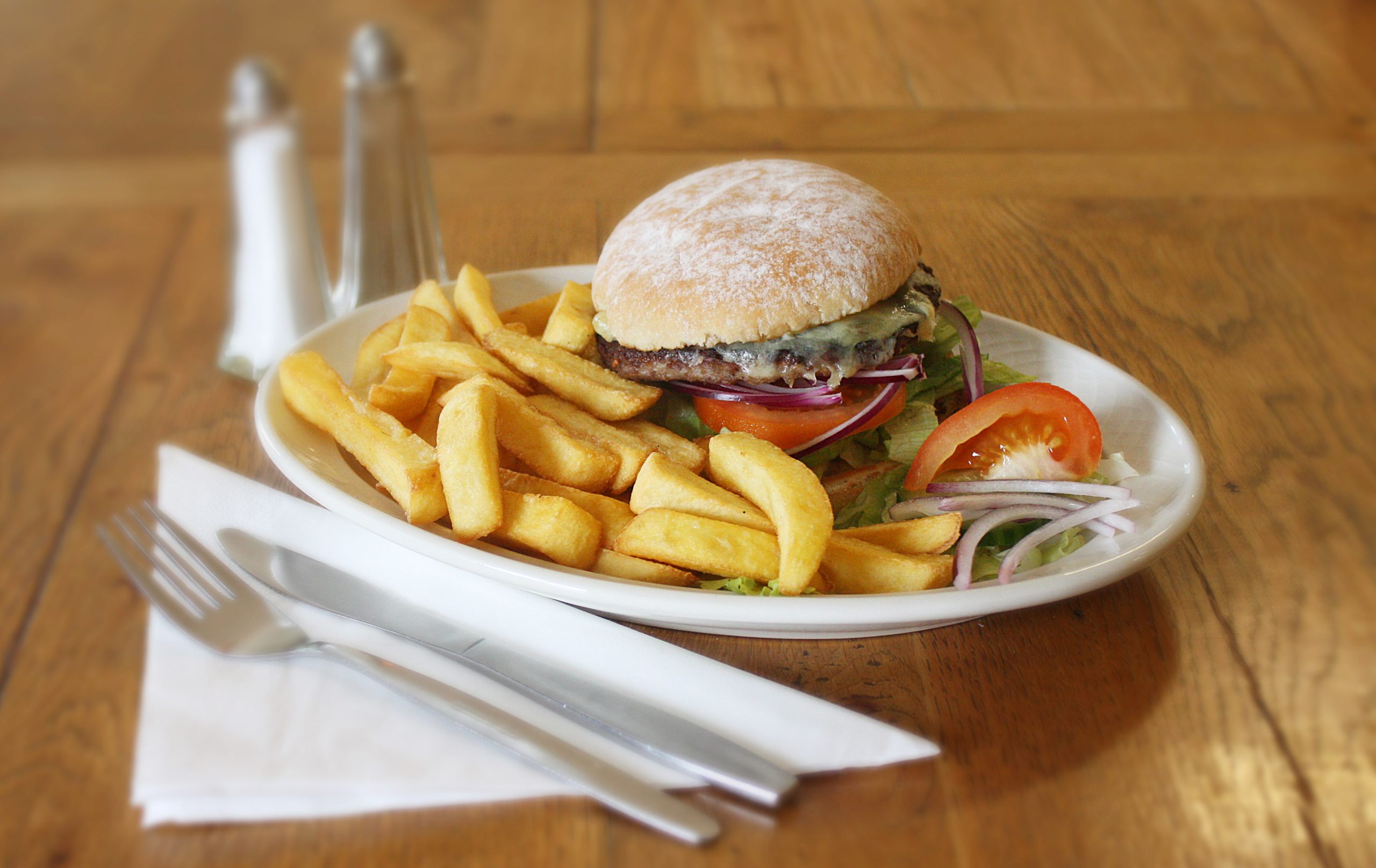 freshly cooked beef burger at Whilton Locks Garden Centre